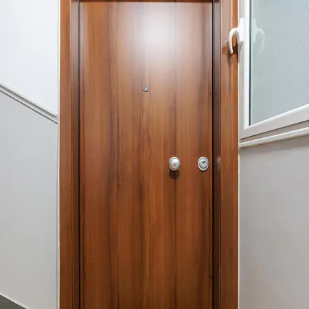 Ξενοδοχείο με διαμερίσματα Lumahaus Chamber Palaiologou 4*